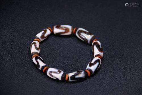 A Chinese Dzi Bracelet