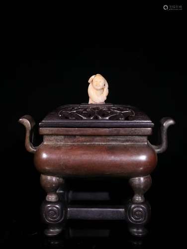 A Chinese Bronze Censer