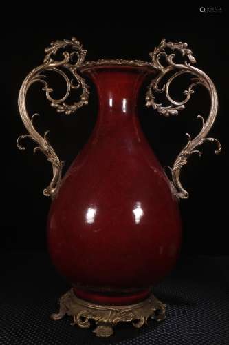 A Chinese Porcelain Red Glazed Vase