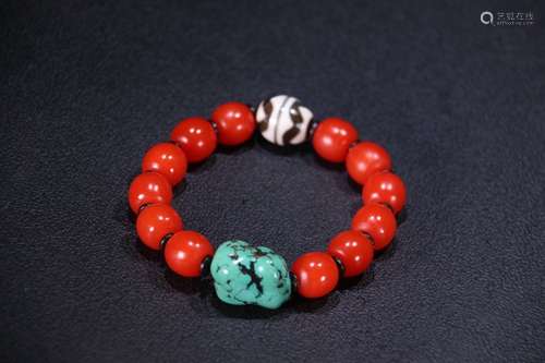 A Tibetan Agate Bracelet With Turquoise Stone&Dzi