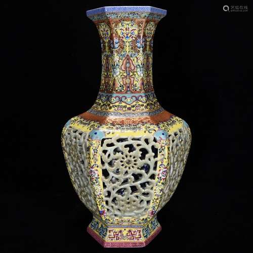 A Chinese Porcelain Enameled Floral Vase