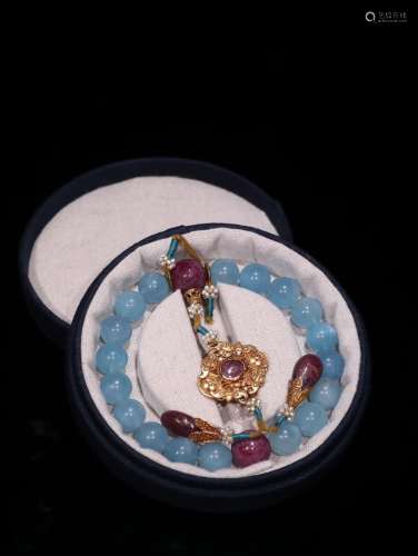 A Chinese Aquamarine Bracelet