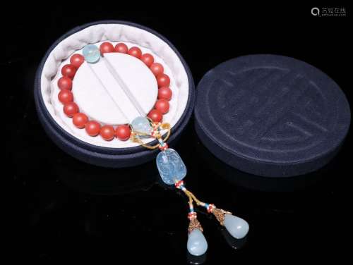 A Chinese South Red Agate Bracelet
