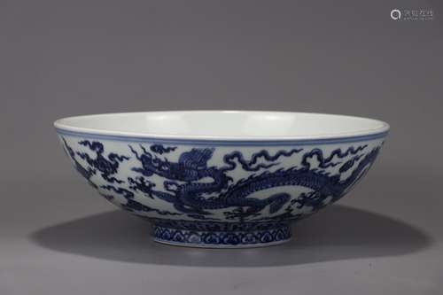 A Chinese Porcelain Bw Dragon Pattern Bowl