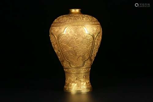 A Chinese Gilt Bronze Floral Pattern Meiping Vase