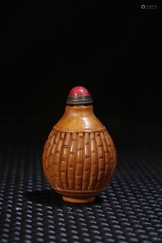 A Chinese Wood Snuff Bottle