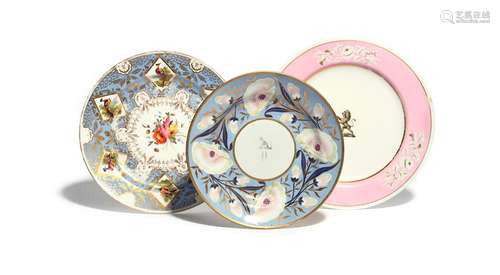 A Chamberlain Worcester plate in the Princess Charlotte pattern c.1816-17, the wide border