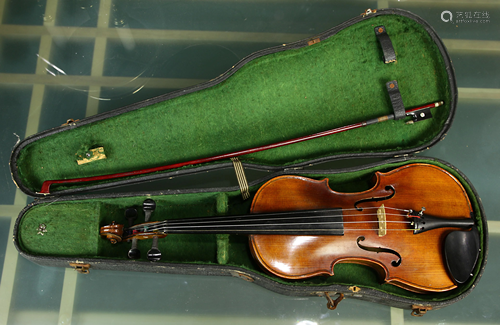 German Gottfried Raabs violin dated 1983 with bow