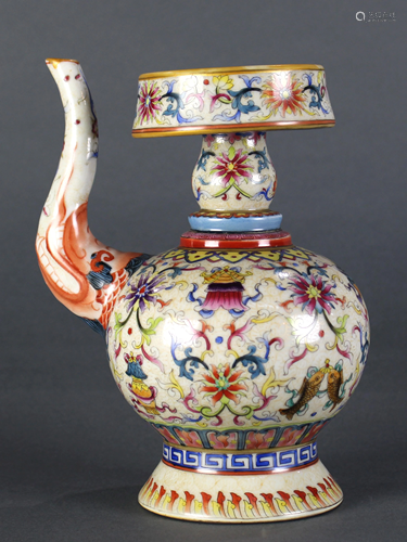 Chinese Benba Wucai teapot with a collared rim