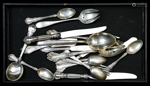 (lot of 19) Associated sterling flatware