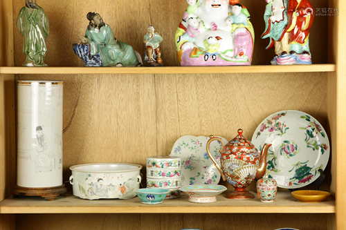 Shelf with Asian decorations