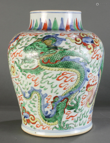 A Wucai 'Dragon and Phoenix' Jar