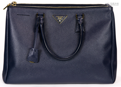 A large Prada leather Galleria double-zip tote with