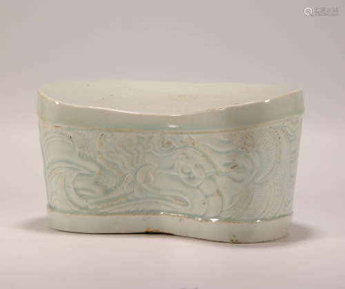 Green Porcelain Pillow from Song宋代青瓷枕