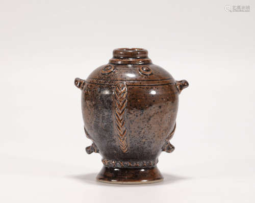 Brown Glazed Double Fish Wearing Vase from Song宋代醬釉雙魚穿戴瓶