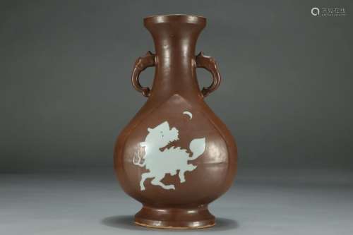 A Chinese Porcelain Purple&Gold Glazed Beast Pattern Vase