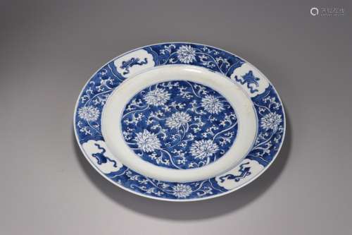 A Chinese Porcelain Blue&White Floral Plate