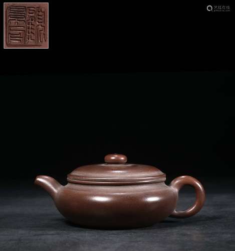 A Chinese Zisha Teapot