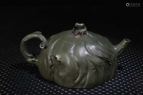 A Chinese Zisha Teapot