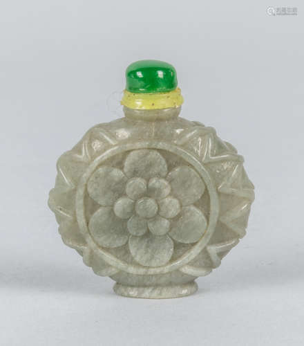 Chinese Carved Jade Snuff Bottle