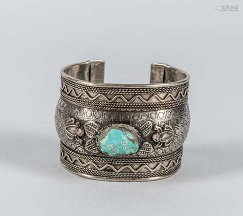 Native American Type Silver & Turquoise Cuff