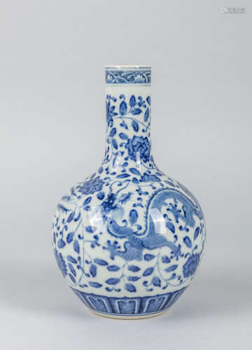 Chines Blue and White Porcelain Vase