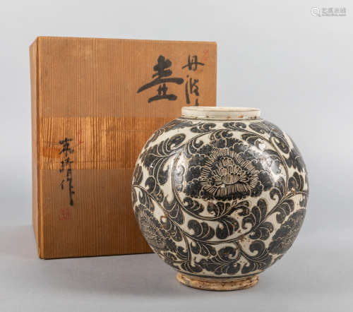 Chinese Cizhou Type Porcelain Pot