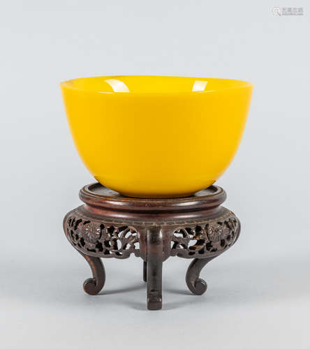 Chinese Royal Yellow Glass Short Bowl with Stands