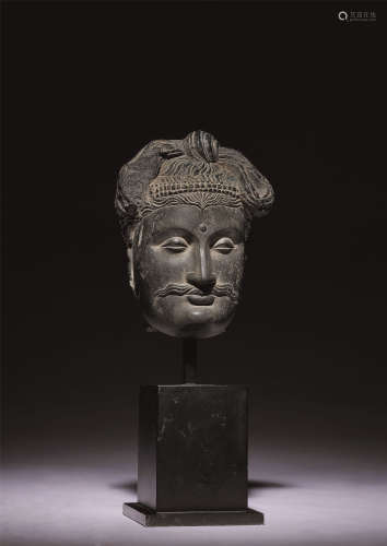 七-八世紀 黑岩雕犍陀羅頭像