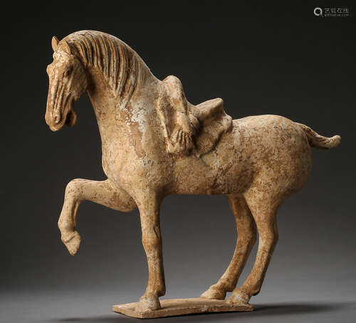 CHINESE HAN DYNASTY POTTERY HORSE