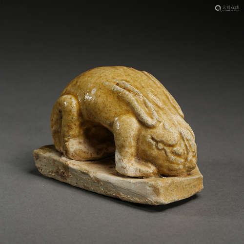 YELLOW-GLAZED XING KILN RABBIT, TANG DYNASTY, CHINA