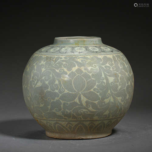 ANCIENT CHINESE CELADON JAR