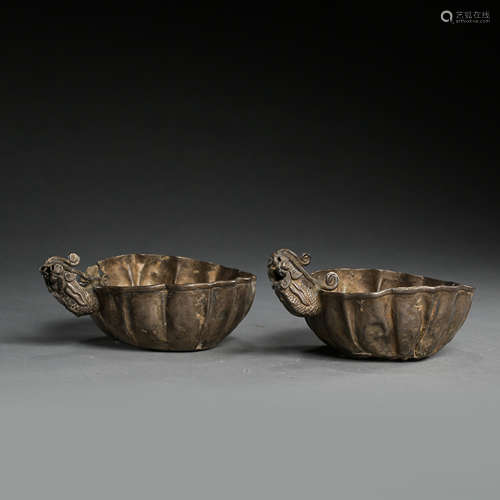 A PAIR OF CHINESE SILVER CUPS FROM THE LIAO AND JIN PERIOD