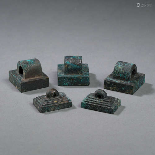 A SET OF CHINESE ANCIENT BRONZE SEALS