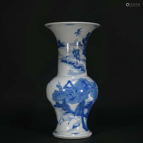 Qing dynasty blue and white figure vase