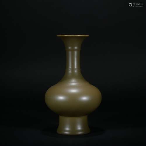 Qing Dynasty tea ink color vase