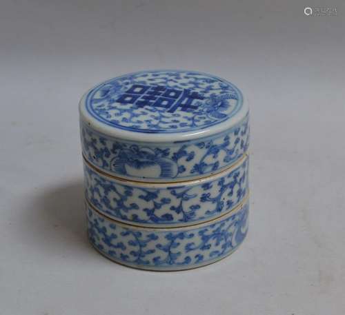 CHINE Boite couverte à deux cases en porcelaine à …