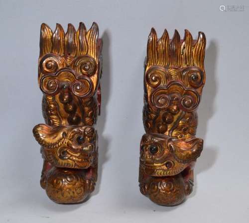 CHINE Paire d'élépents en bois sculpté, peint et d…