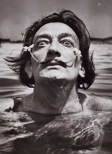 Jean DieuzaideDali dans l'eau