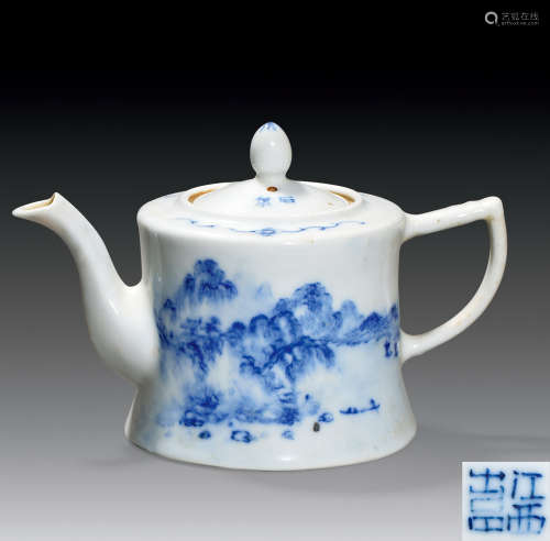 青花山水纹茶壶