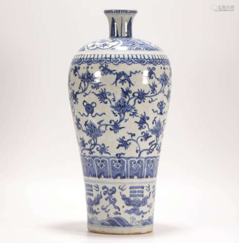 Blue and White Porcelain Vase from Ming明代青花纏枝紋梅瓶