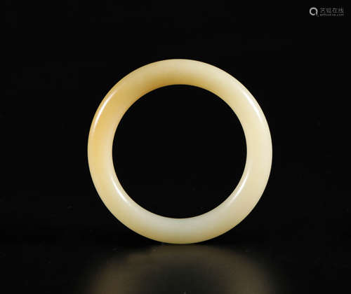 HeTian Jade Bracelet from Qing清代和田玉手鐲