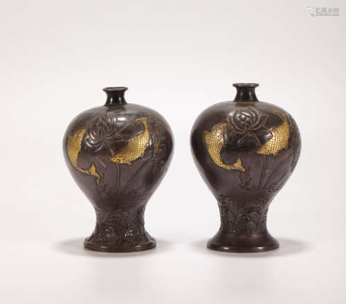 A Pair of Silver and Golden Vase from Liao遼代純銀鎏金梅瓶一對