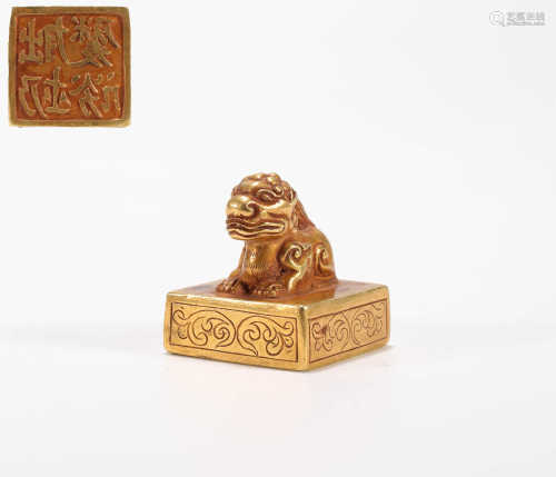 gold beast head seal from Liao辽代纯金兽首印章