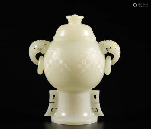 two ears hetian jade censer from Qing清代和田玉雙耳爐