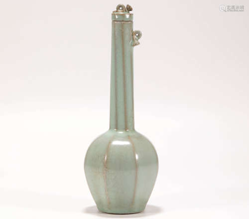 Green Porcelain Long Neck Vase from Song宋代青瓷長頸瓶
