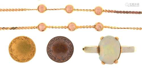 A PAIR OF GOLD DRESS STUDS, MARKED 15, 1.7G, AN OPAL RING, GOLD HOOP MARKED BRAVINGTONS, PLAT &