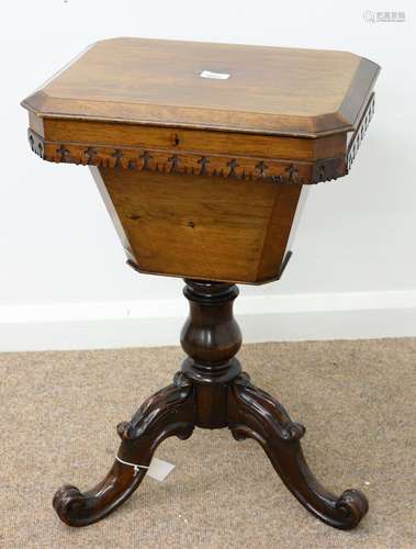 A VICTORIAN ROSEWOOD WORK TABLE, C1850, THE OCTAGONAL TOP WITH CHAMFERRED LID OPENING TO REVEAL A