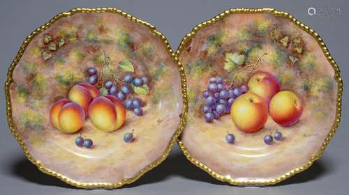 A PAIR OF ROYAL WORCESTER PLATES, POST-1964, PAINTED BY FREEMAN, BOTH SIGNED, WITH AN ALL OVER STILL