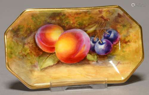 A ROYAL WORCESTER OCTAGONAL PIN TRAY, 1938, PAINTED BY FREEMAN, SIGNED, WITH AN ALL OVER STILL